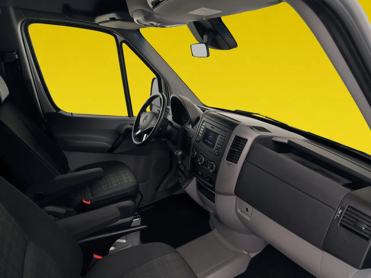 ครบรอบ 30 ปี Mercedes-Benz Sprinter พาไปดูแนวคิดการออกแบบรถแวนระดับไอคอน