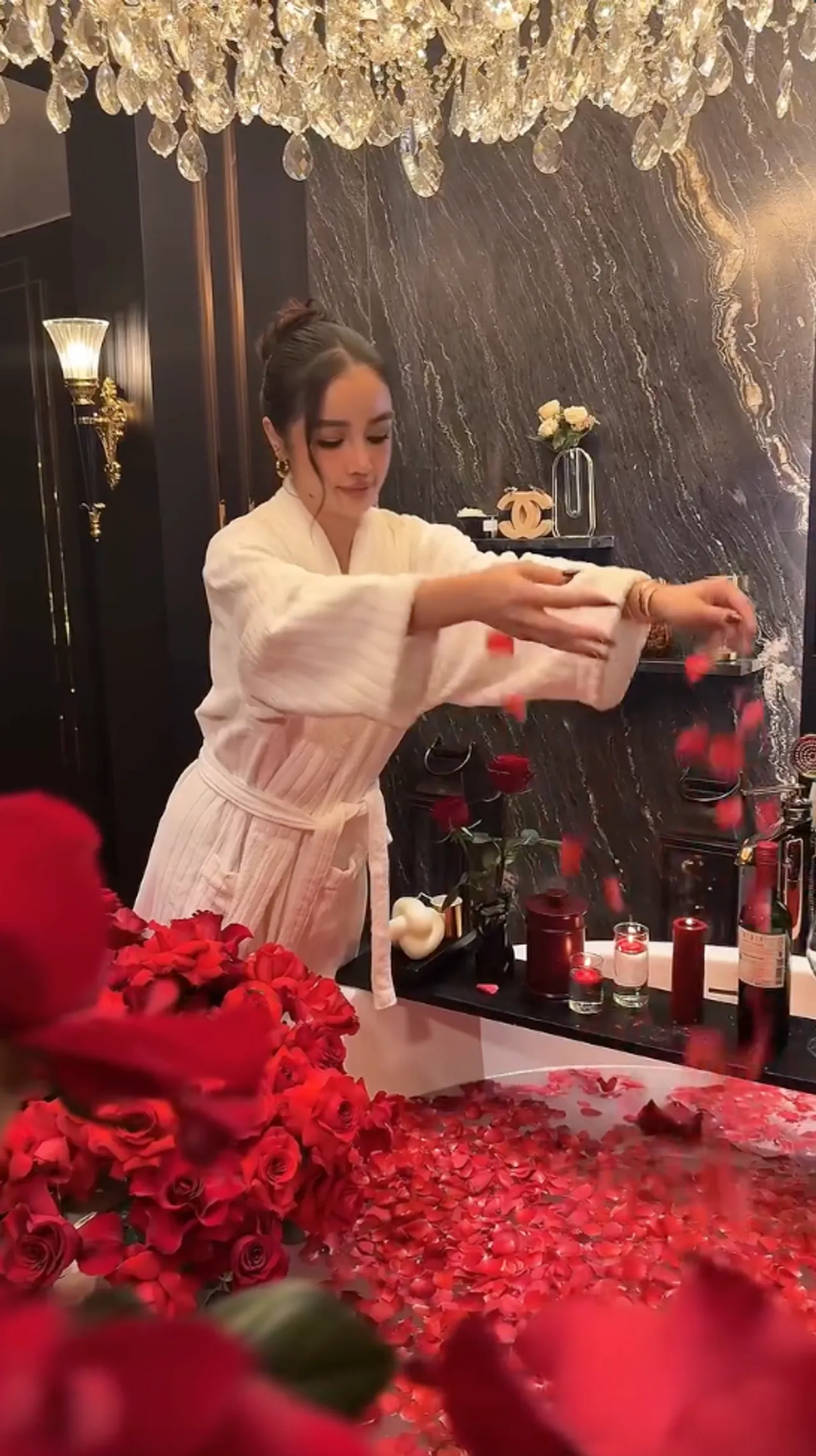 ส่องชีวิตสุดลักซ์ซูรี่ของ กระแต อาร์สยาม ในบ้าน 100 ล้าน ชีวิตเหมือนเจ้าหญิง