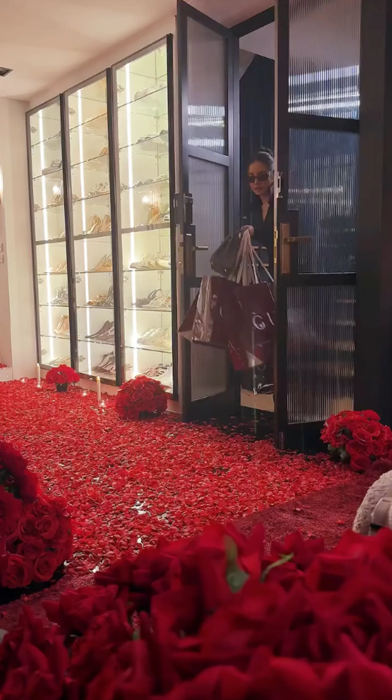 ส่องชีวิตสุดลักซ์ซูรี่ของ กระแต อาร์สยาม ในบ้าน 100 ล้าน ชีวิตเหมือนเจ้าหญิง