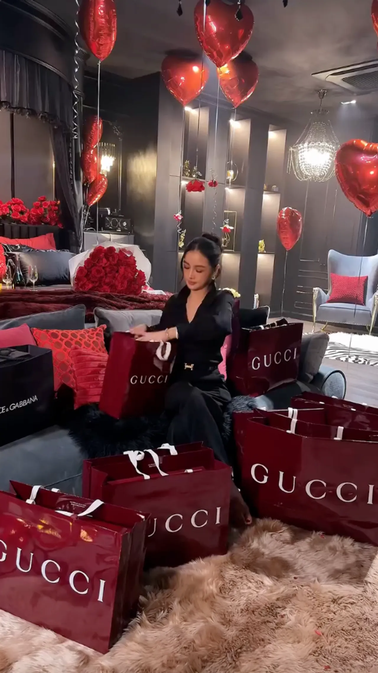 ส่องชีวิตสุดลักซ์ซูรี่ของ กระแต อาร์สยาม ในบ้าน 100 ล้าน ชีวิตเหมือนเจ้าหญิง