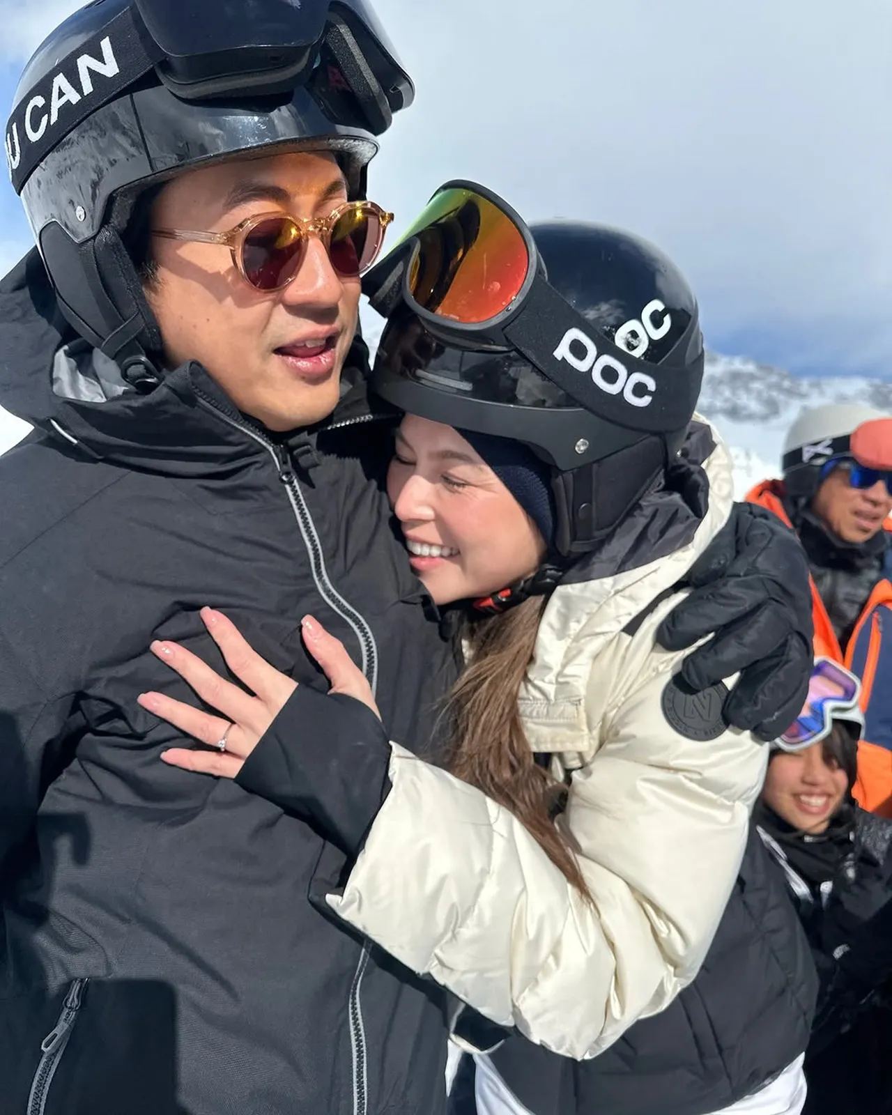  รัก 9 ปี เปอร์ สุวิกรม ทำเซอร์ไพรส์ขอ ยิหวา แต่งงานท่ามกลางภูเขาหิมะ