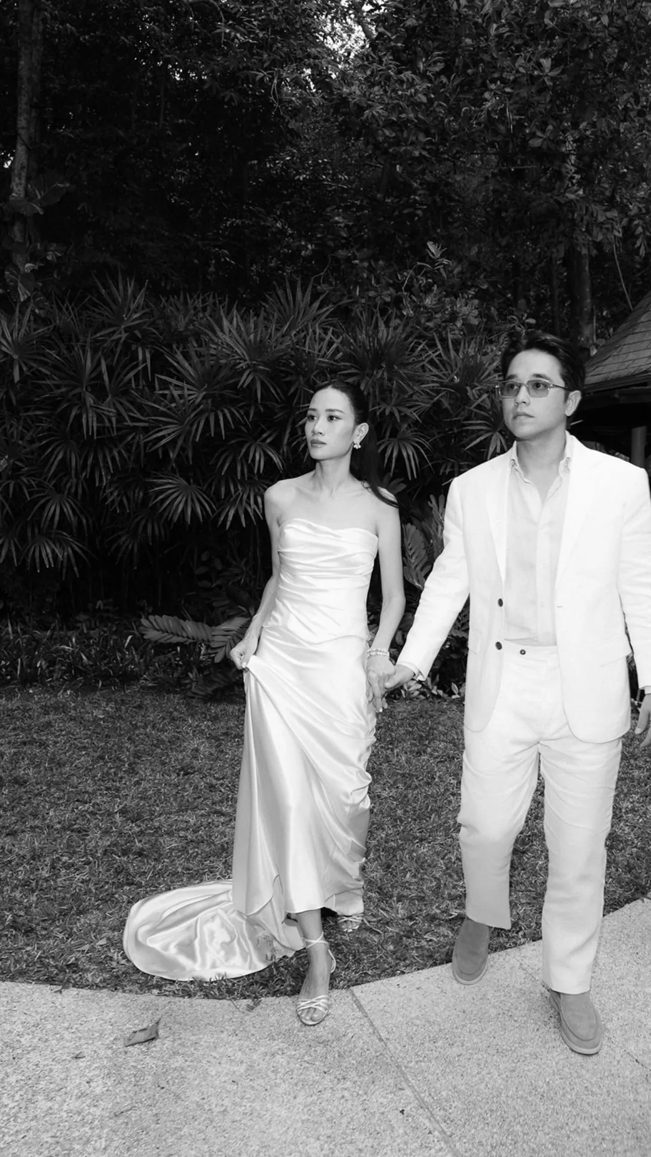 อเล็กซ์ เรนเดลล์ ควง เจนนี่ จัดงานแต่งในฝัน หวานฉ่ำริมทะเลสุดโรแมนติก