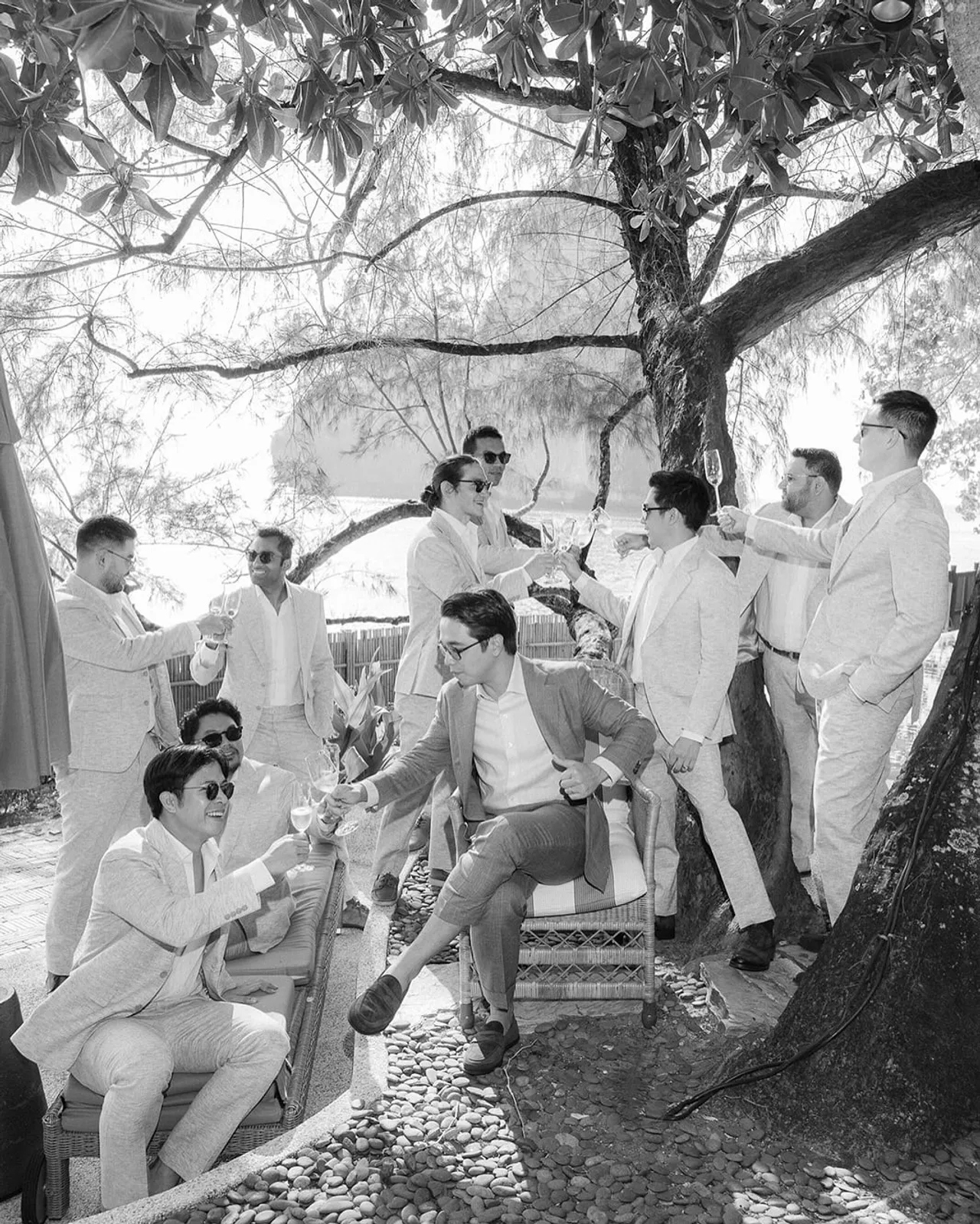 อเล็กซ์ เรนเดลล์ ควง เจนนี่ จัดงานแต่งในฝัน หวานฉ่ำริมทะเลสุดโรแมนติก