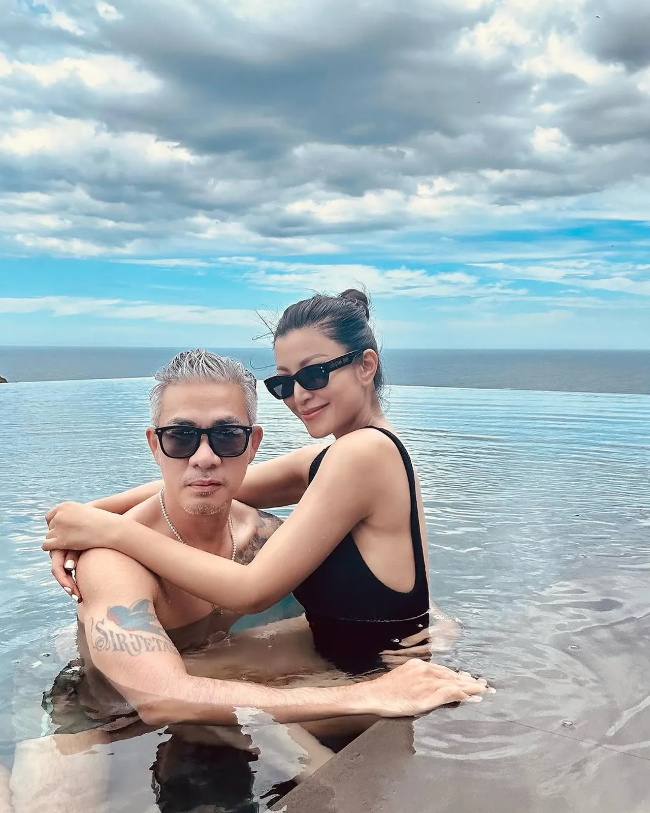 เอมมี่ มรกต เจอสามีหันหลังให้ไม่แตะเนื้อต้องตัว เหตุปล่อยตัวน้ำหนักขึ้น 20 กิโล 