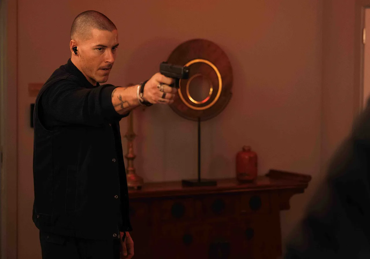 เดซี ริดลีย์ ชีเสิร์ฟความมันส์ดวลเดือดท้าชน ไคลฟ์ โอเวน-ทาซ สกายลาร์ ใน Cleaner ไต่ระทึก ตึกนรก