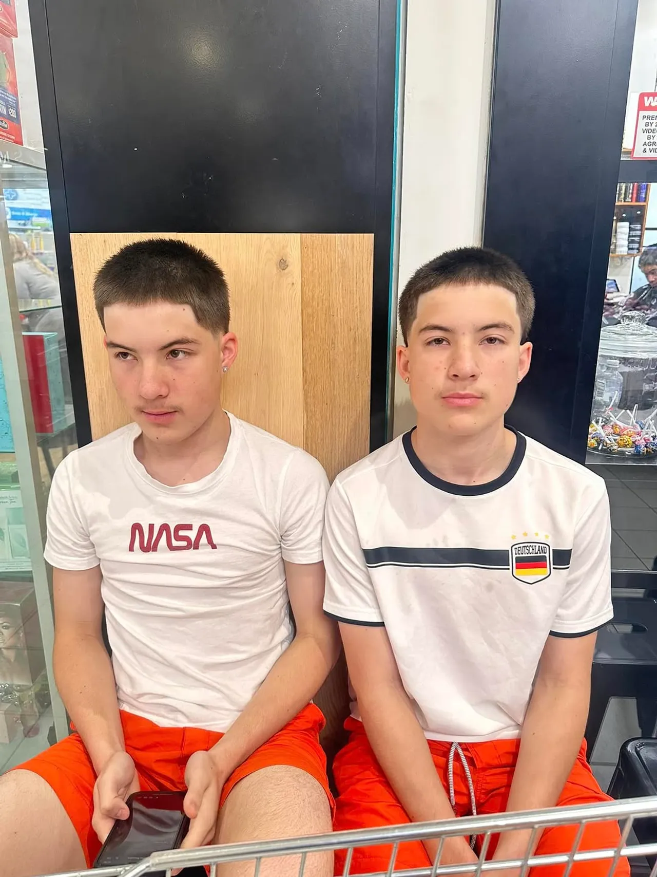 อุ๊ย หล่อมาก ฝาแฝด ไก่-ไข่ "เฮเดน-โจชัว" หลานชาย เติ้ล ตะวัน โตเป็นหนุ่มแล้ว  