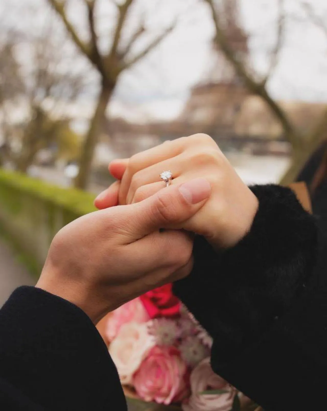 เซอร์ไพรส์มาก แทคยอน 2PM ขอแฟนสาวนอกวงการแต่งงานกลางปารีส บรรยากาศสุดโรแมนติก