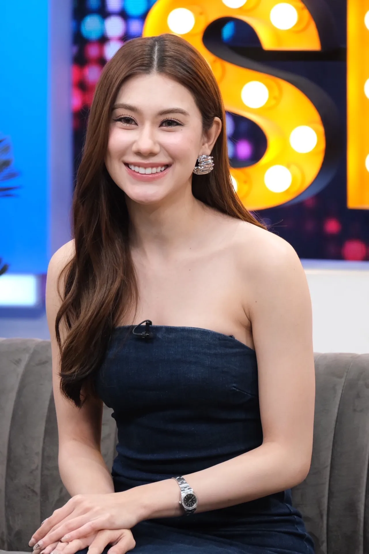 ลีน่า ลลินา เปิดเส้นทางวงการ 10 ปี รับเคยมีผู้หญิงจีบ ไม่ปิดกั้นเรื่องเพศ