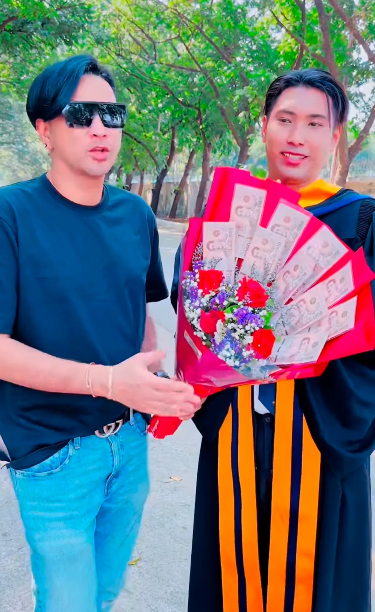 บอล เชิญยิ้ม ปลื้มใจ ลูกชายเข้ารับปริญญาตรี พร้อมเผยสิ่งที่กลัวที่สุด