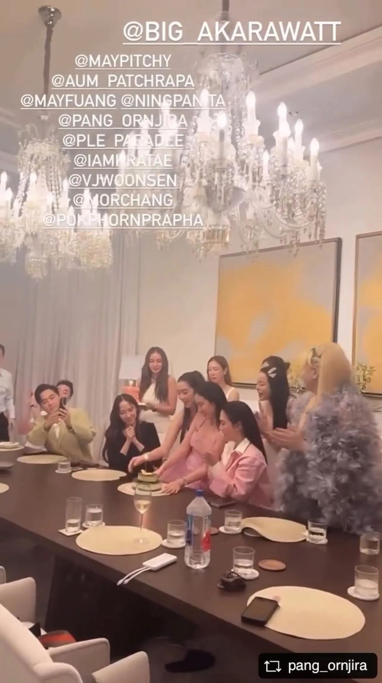 ส่องโมเมนต์ชวนยิ้ม อั้ม พัชราภา เจอ ไฮโซพก อีกครั้งในวันเกิด เมย์ พิชญ์นาฏ