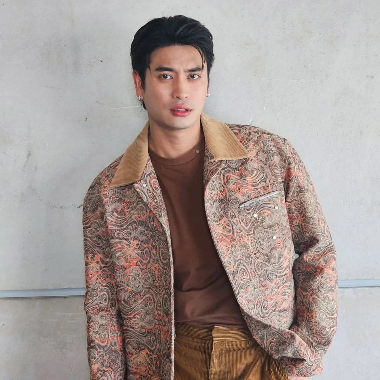 เปิดตัวแฟนใหม่? ปั้นจั่น ปรมะ ลงภาพคู่สาวสวยชื่อ เฟิร์น คนแซวเต็มไอจี