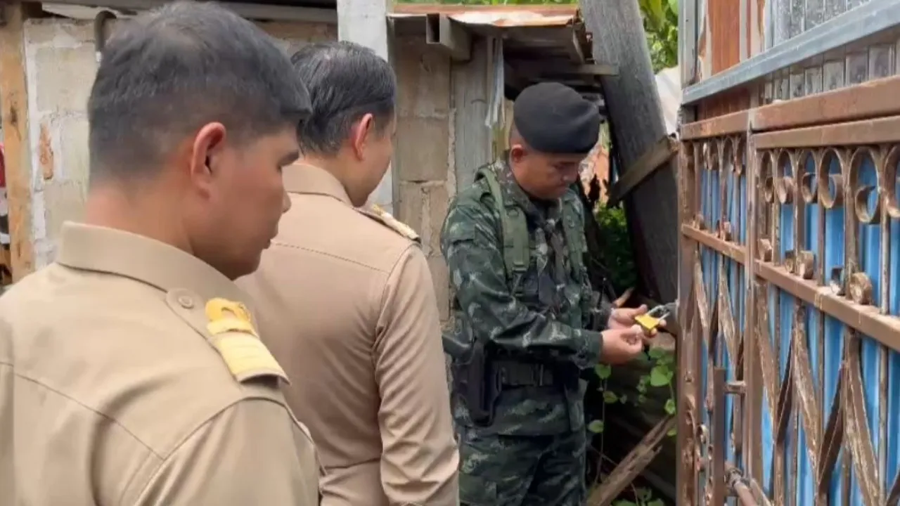 ตะลึงประตูลับข้ามแดน ขยายผลหนุ่มขนเงินสดเกือบ 18 ล้าน ผ่านโกดัง-ไม่มีเจ้าของ