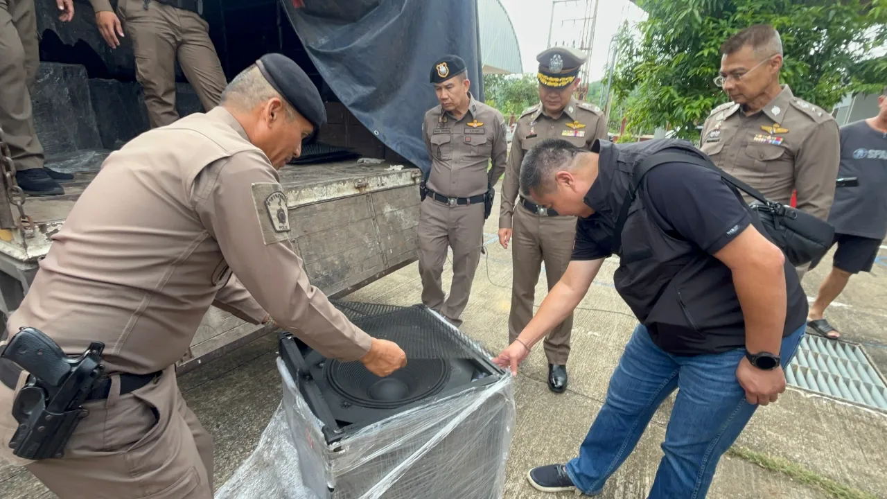 จับลอตใหญ่ยาบ้า 10 ล้านเม็ด จะขนไปลพบุรี ซุกมาในลำโพง จนมุมที่ “ด่านห้วยไร่”