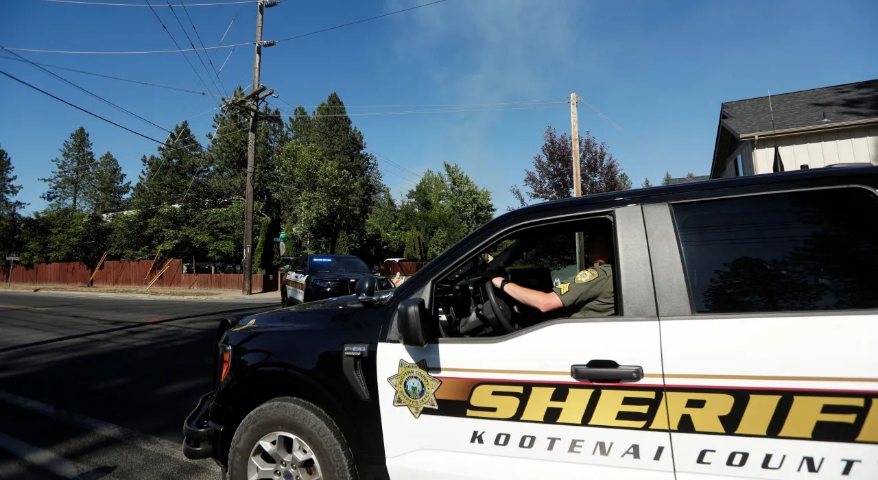 ช็อก นักดับเพลิงถูกสไนเปอร์ปริศนาซุ่มยิงเสียชีวิต ขณะดับไฟป่าสหรัฐฯ