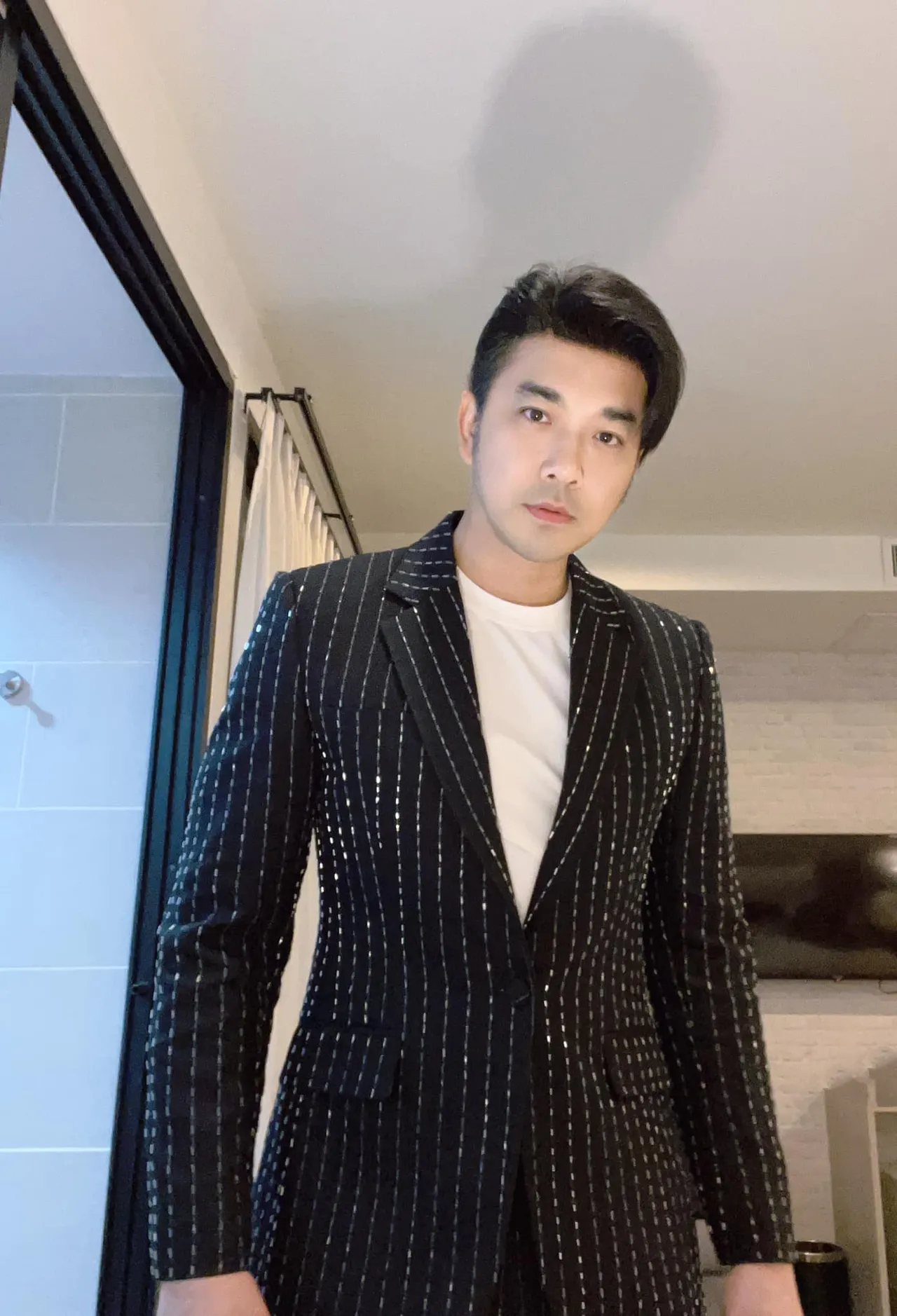 เจมส์ เรืองศักดิ์ โพสต์ถึงเหตุการณ์เครื่องบินตกอินเดีย นั่งที่เดียวกัน ทำขนลุก