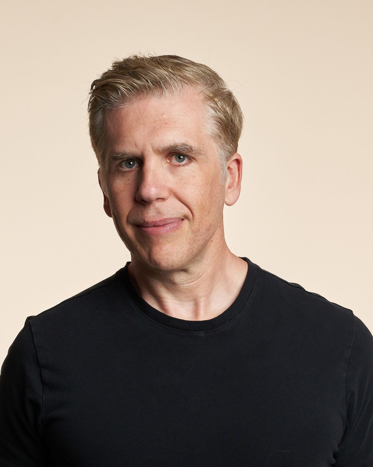 ดร. ลีโอ เกรดี้ ผู้ก่อตั้งและประธานเจ้าหน้าที่ผู้บริหาร Jona 