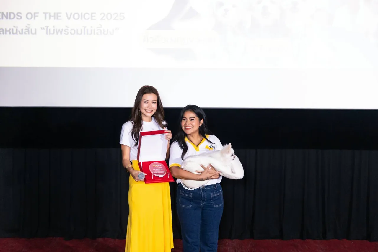 เก๋ ชลลดา เดินหน้าต่อ มูลนิธิเดอะวอยซ์ ครบรอบ 13 ปี กับช่วยเหลือสัตว์ยากไร้