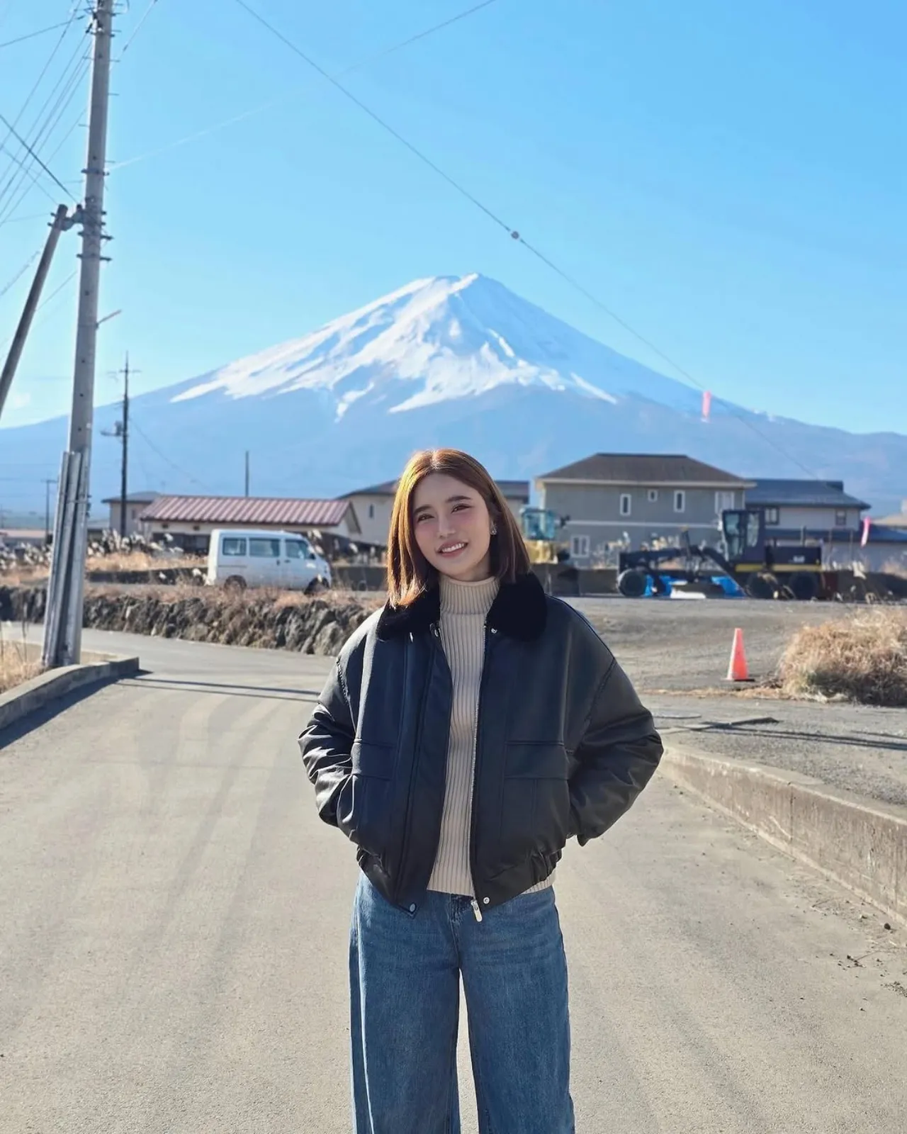 เปิดโปรไฟล์ คะน้า ริญญารัตน์ ดาราสาวที่เปิดโปงไฮโซเก๊ ดีกรีไม่ธรรมดา ปริญญา 2 ใบ