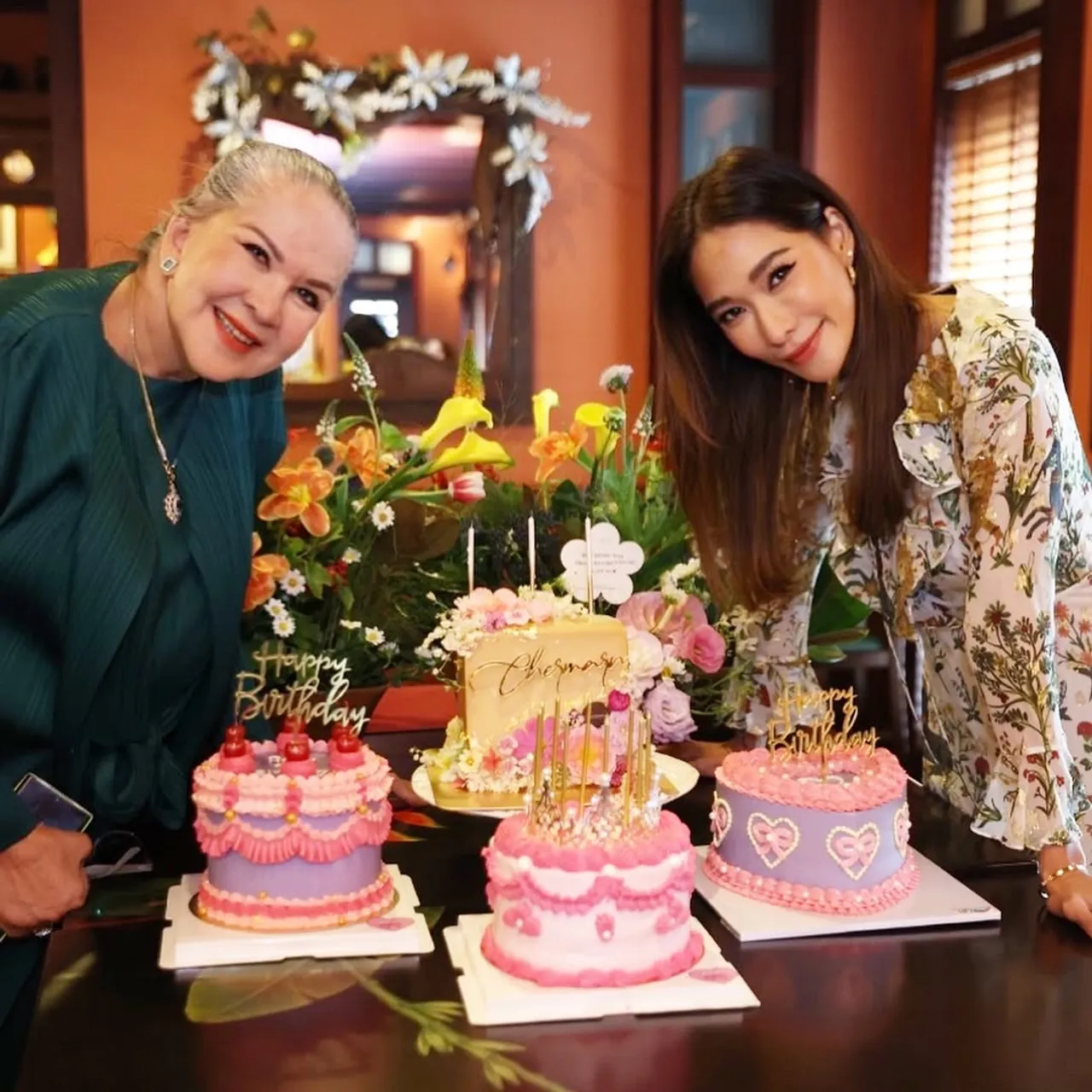 ชัดเจน! คุณแม่พลอย เฌอมาลย์ ตอบสัมพันธ์ พลอย-โต้ง เลิกกันหรือเปล่า