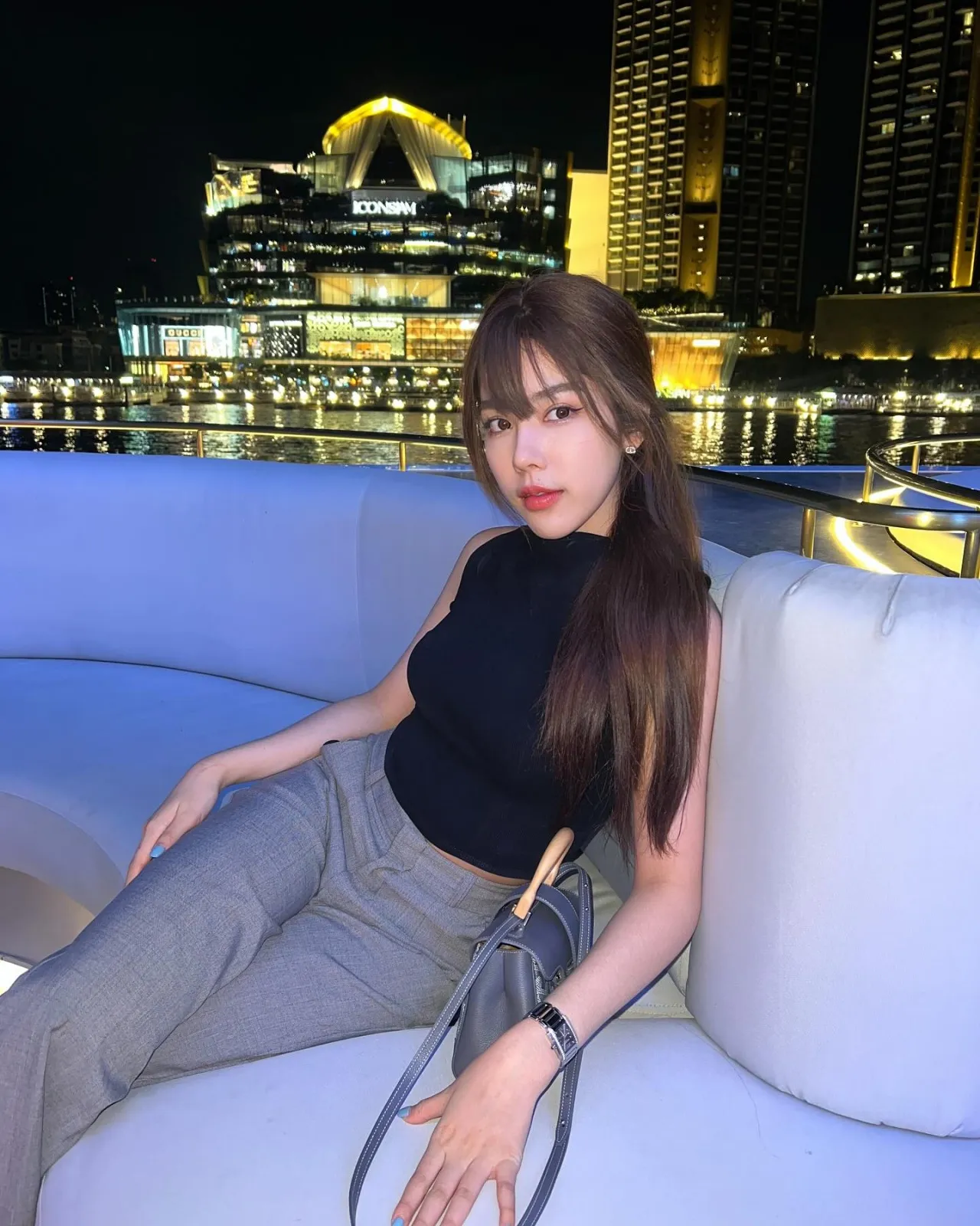 "นางแบบสาว" ก็โดนแฉไฮโซเก๊ รู้จักวันแรกก็แจกสร้อยเพชร ชอบเทสรถแต่ไม่เคยซื้อ