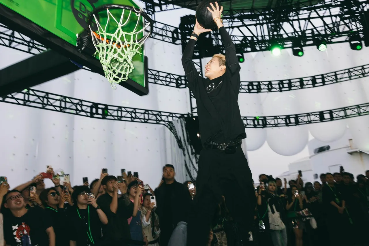 แจ็คสัน หวัง โชว์ศักยภาพร่วมมือแบรนด์ดัง จัดงาน Air Max Night ที่เซี่ยงไฮ้