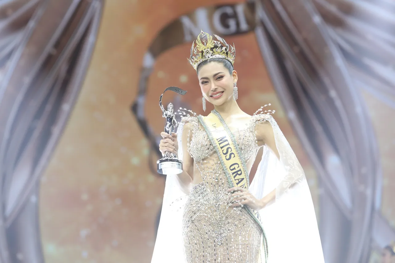 กชเบล คว้ามงทอง มิสแกรนด์ไทยแลนด์ 2025 เฌอเอม รั้งตำแหน่งรองอันดับ 1