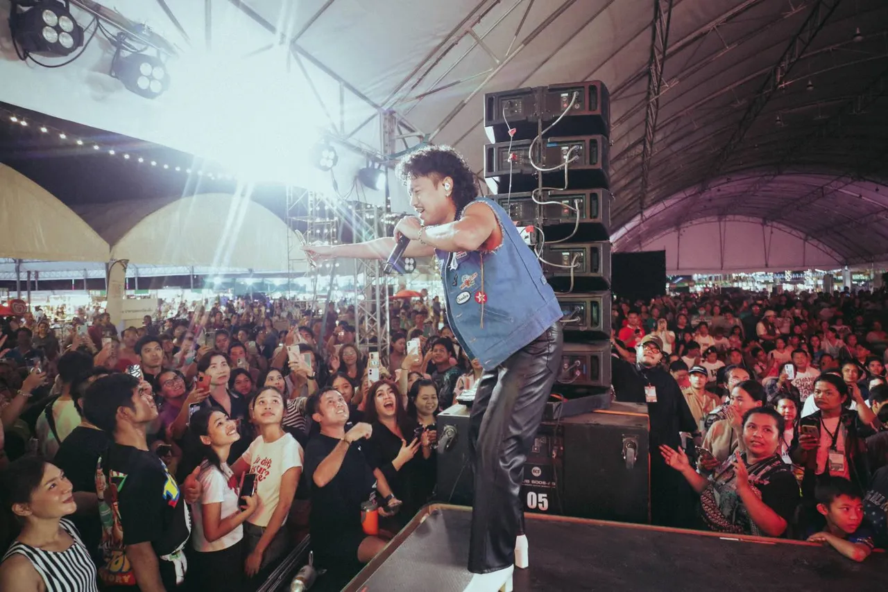 สงกรานต์-สิงโต นำทัพความสนุก ขนเพลงฮิตมอบความสุขให้แฟนเพลง