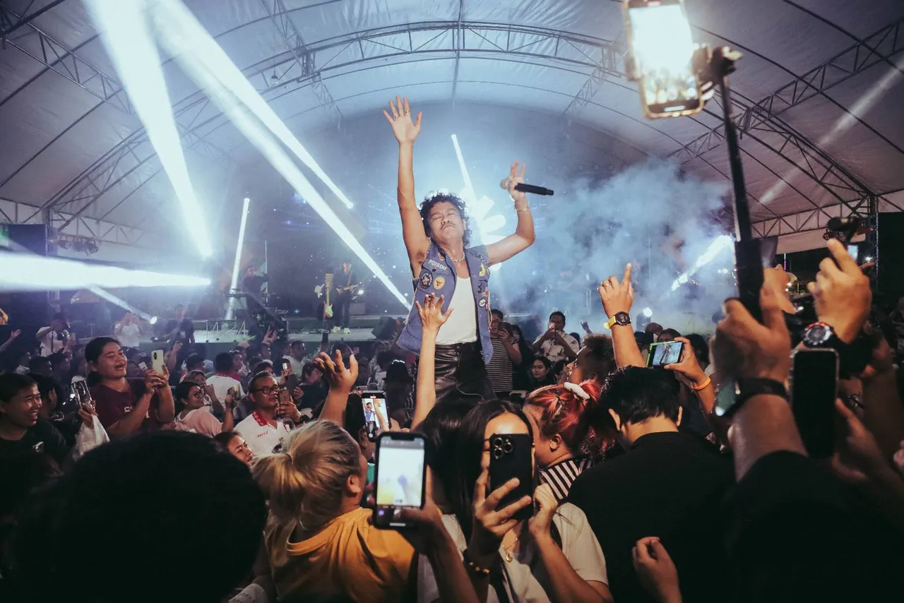 สงกรานต์-สิงโต นำทัพความสนุก ขนเพลงฮิตมอบความสุขให้แฟนเพลง