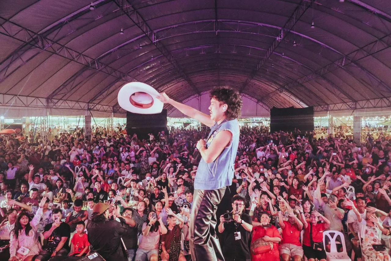 สงกรานต์-สิงโต นำทัพความสนุก ขนเพลงฮิตมอบความสุขให้แฟนเพลง