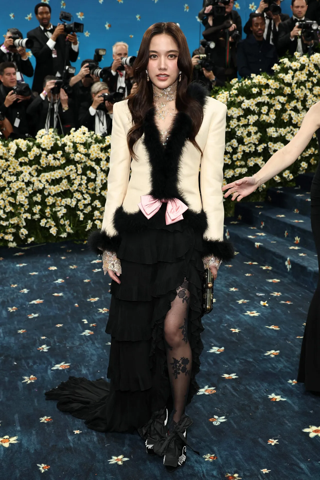 ฟรีน สโรชา สร้างประวัติศาสตร์หน้าใหม่ เป็นนักแสดงหญิงไทยคนแรกร่วมงาน Met Gala 