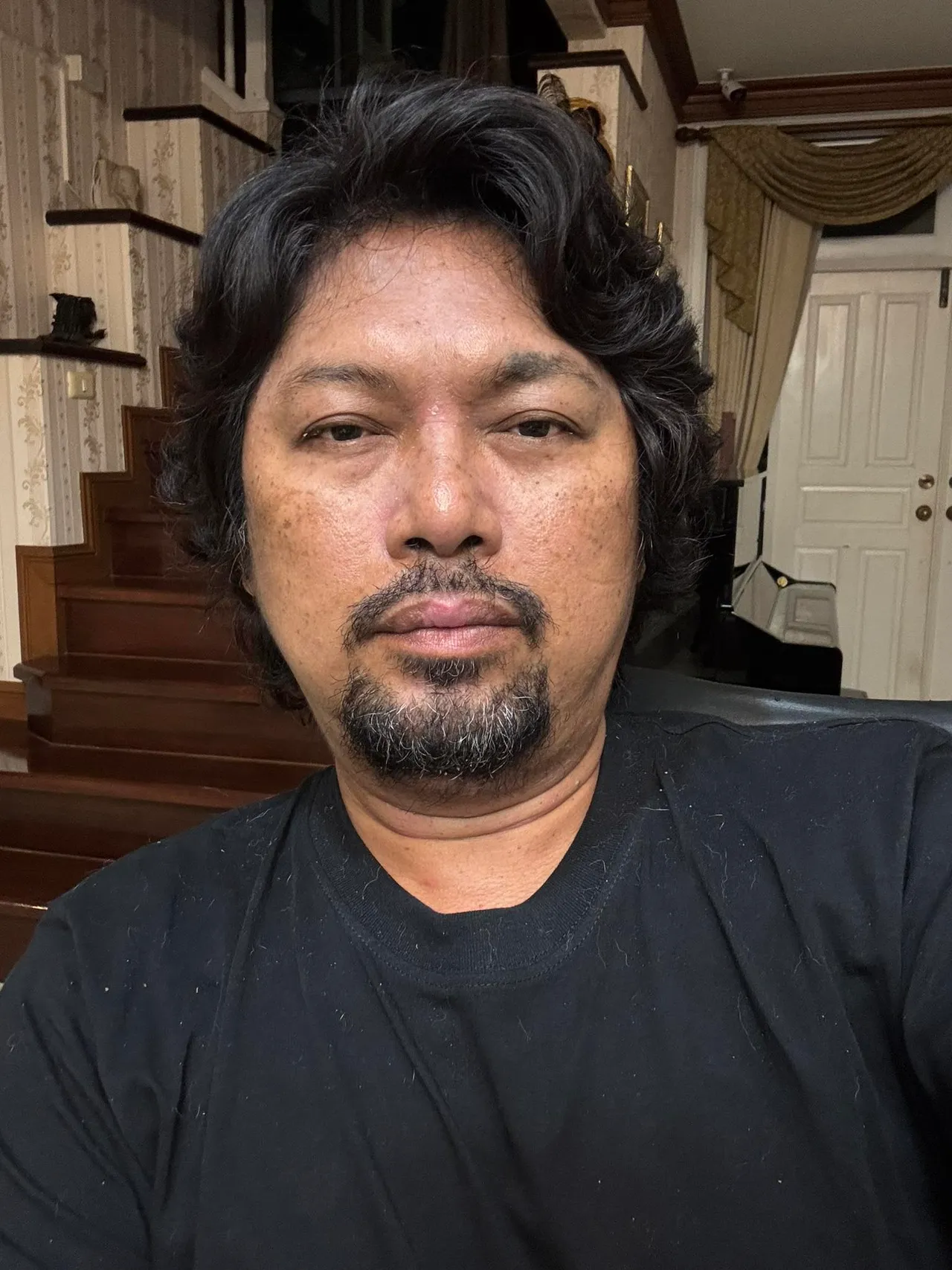 แสน นากา เผยภาพแม่เศร้าหลังรู้ เสก โลโซ เข้าเรือนจำ เป็นห่วงกลัวเครียดแล้วป่วย