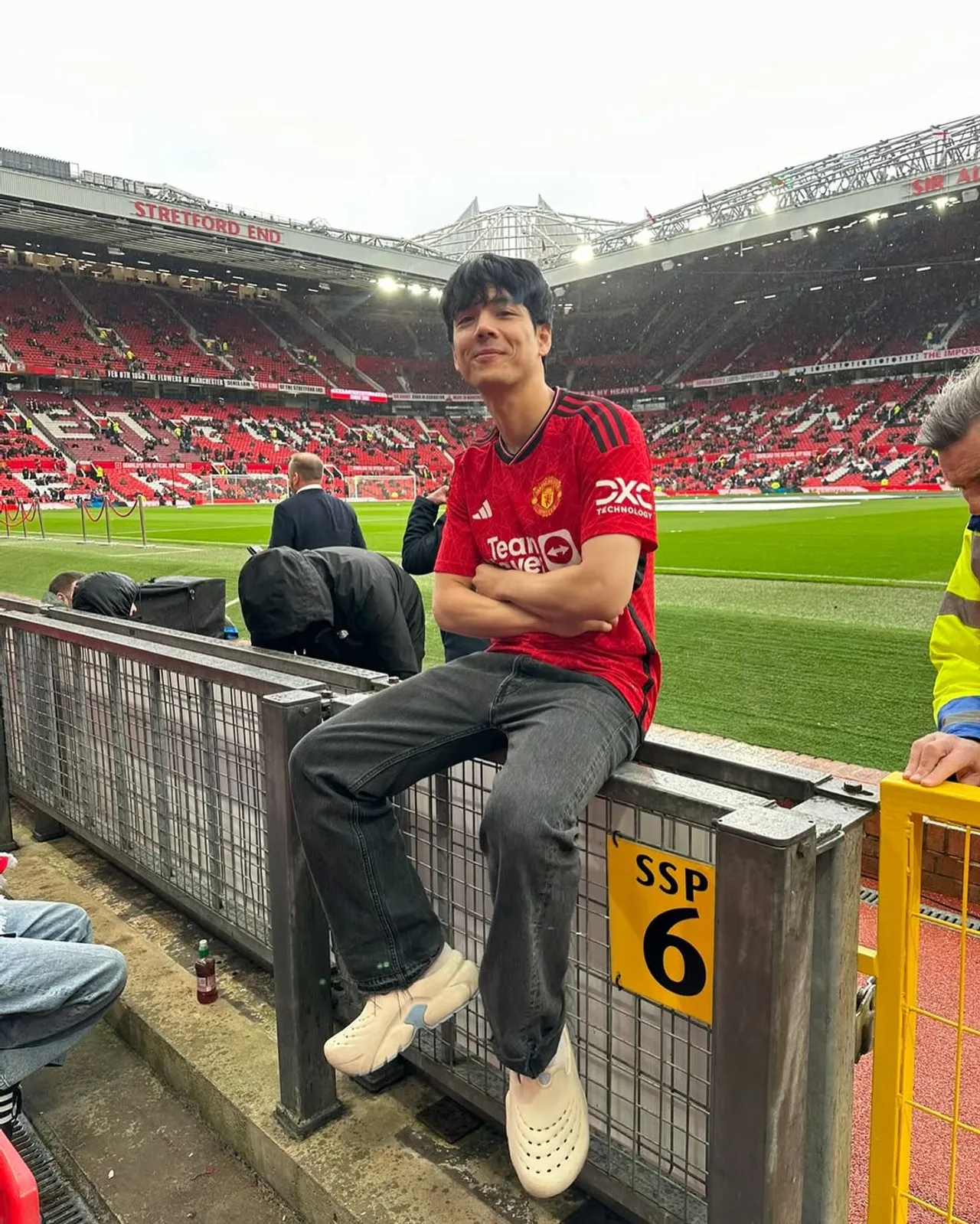 นิกกี้ ณฉัตร เศร้าคอตก แมนยูฯ ชวดยูโรปาลีก เผยข้อความยินดีสเปอร์สทั้งน้ำตา