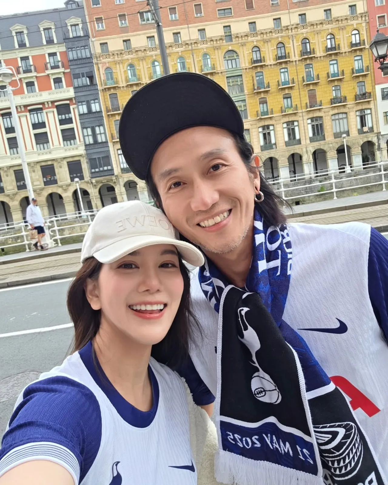 ตูน บอดี้สแลม ดีใจน้ำตาซึม ทีมรัก สเปอร์ส ชนะ แมนยูฯ ได้แชมป์ในรอบ 17 ปี