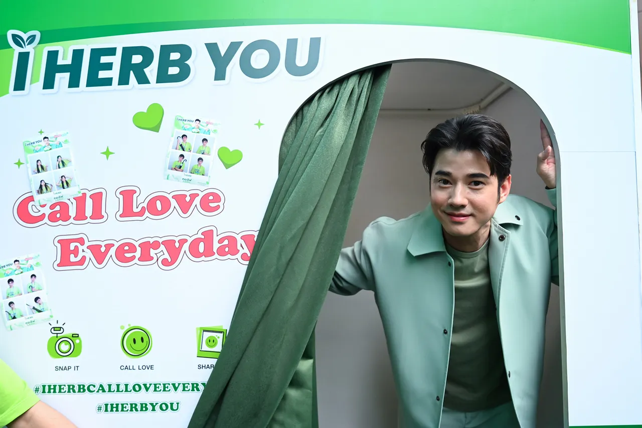 มาริโอ้ ฮอตไม่เลิก นั่งแท่นพรีเซนเตอร์ พร้อมสาดความหล่อหลอมใจแฟนๆ 