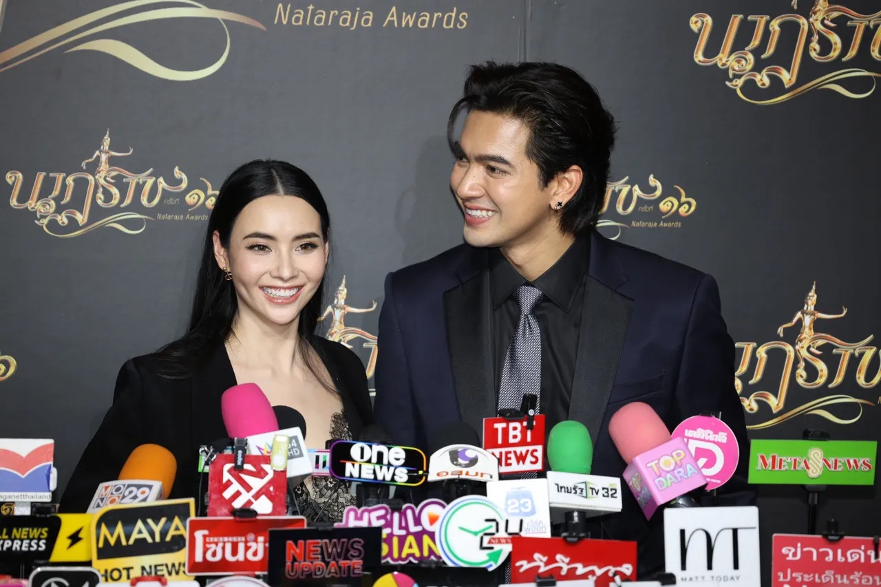 ฟังจากปาก เข้ม-มุกดา ตอบชัดหลังถ่ายแฟชั่นเซ็ตคู่พร้อมท่ายากจนเจอดราม่าแรง