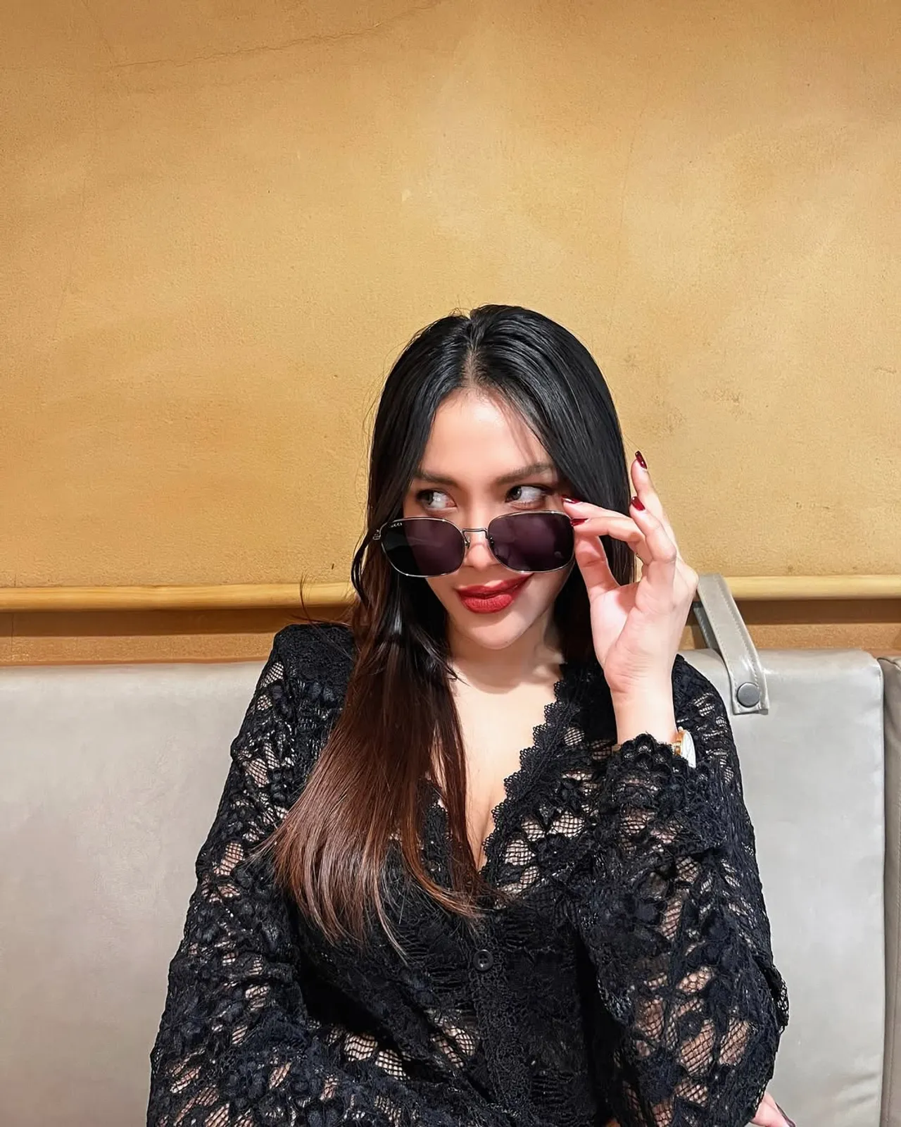 ปาแชตหลักฐาน มายด์ พัชรบุษย์ บอกแล้วคนในภาพเป็นใคร แต่ชาวเน็ตยังไม่ปักใจเชื่อ