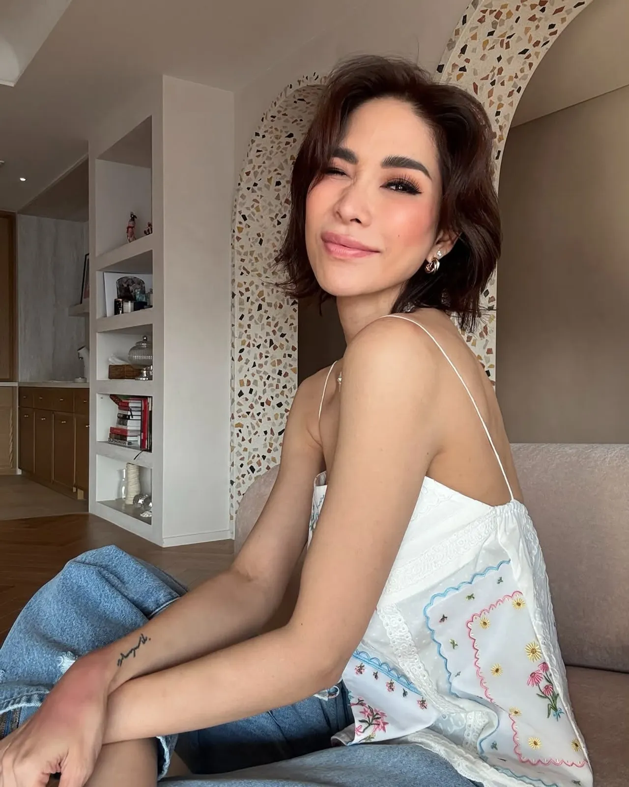 พลอย เฌอมาลย์ เสิร์ฟแซ่บรัวๆ 'คนเห็นแก่ตัว' 'ดีแค่ไหนอยู่ผิดที่ก็ไร้ค่า'