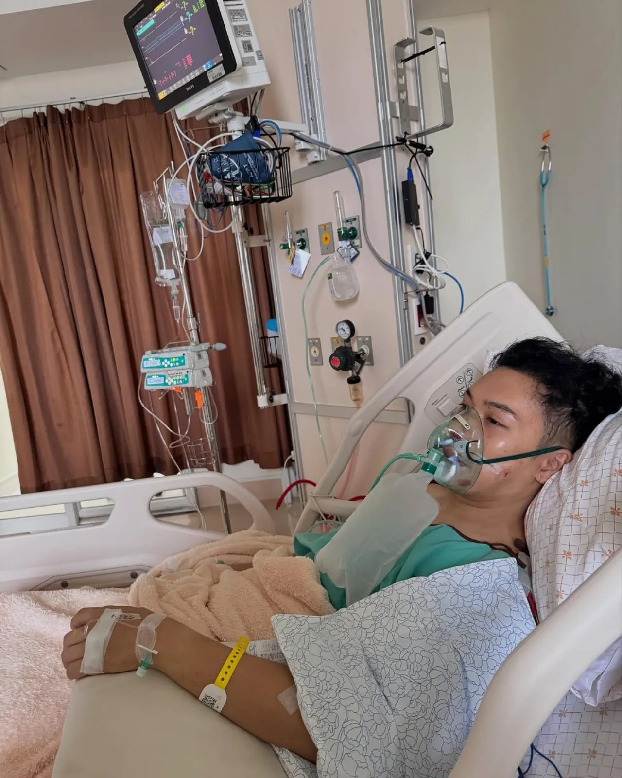 เผยภาพ ตั้ม วราวุธ ตอนประสบอุบัติเหตุ ตุ๊กกี้ เผยรายชื่อห้ามเยี่ยม