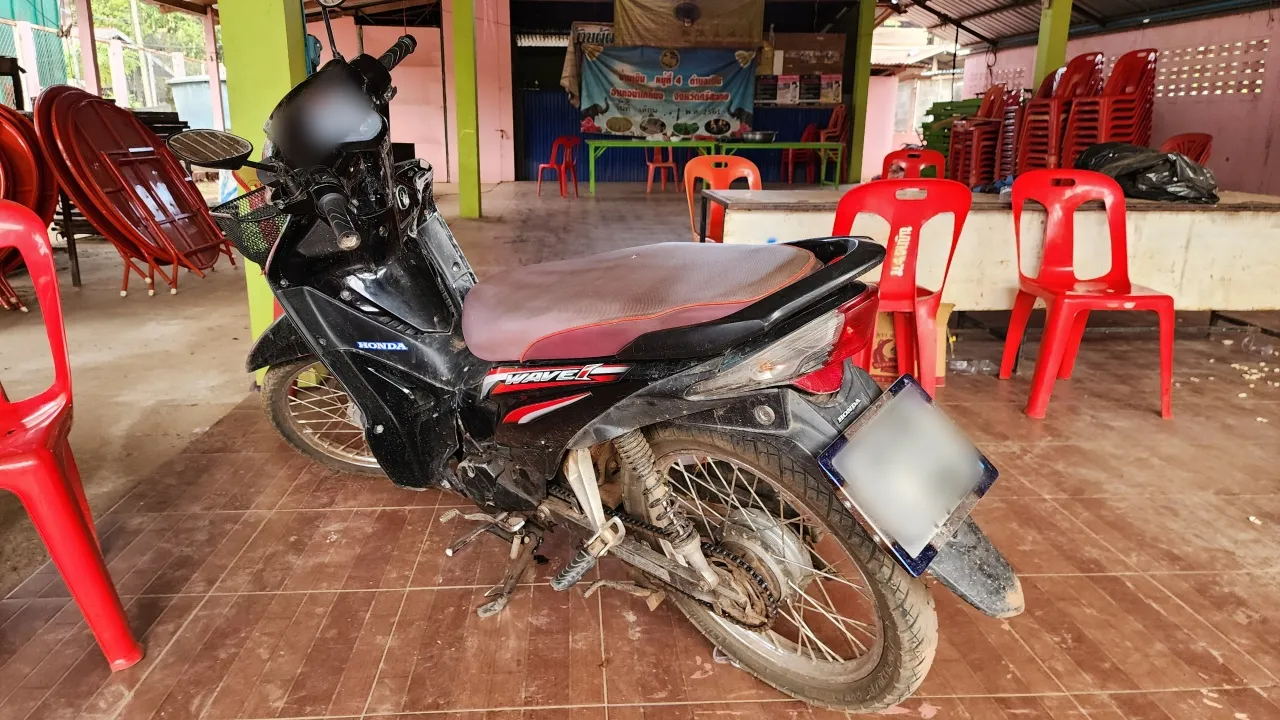 รัวสนั่นหน้าศาลาหมู่บ้าน คนร้ายควงปืนกระหน่ำยิงใส่วัยรุ่น ดับ 1 สาหัส 1 3 รัวสนั่น