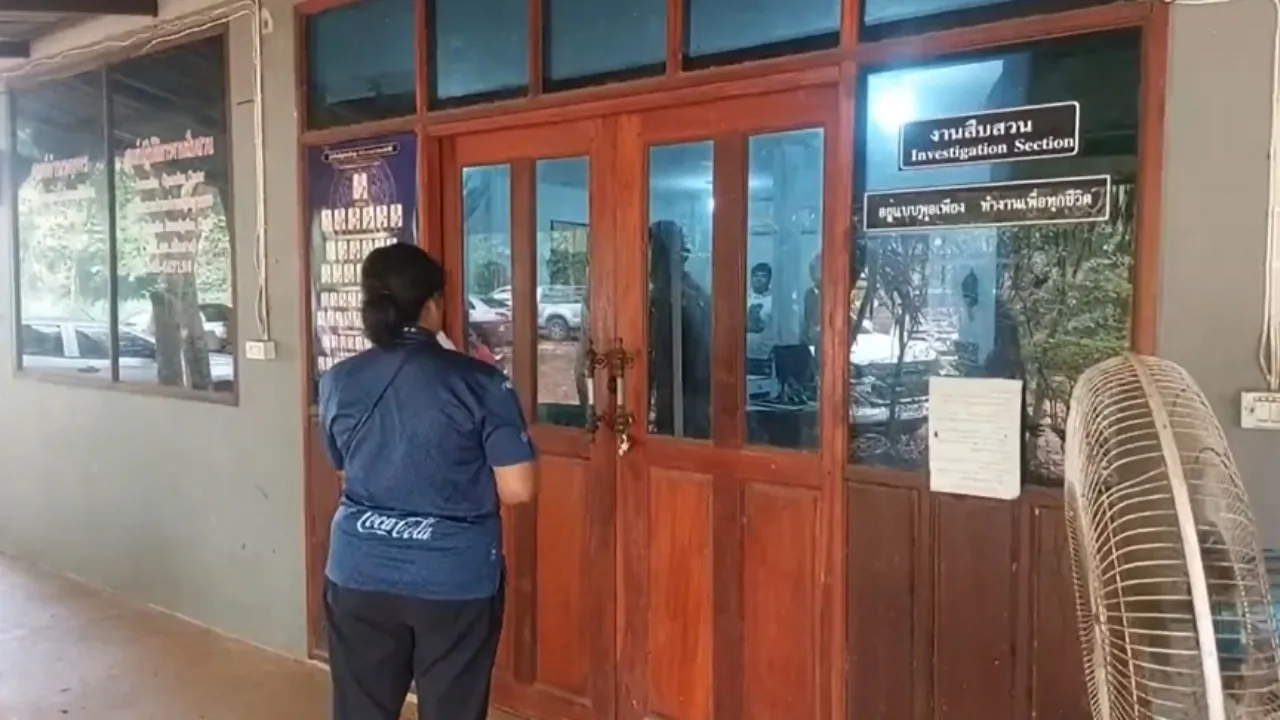 ดราม่าสาวไปเล่นน้ำต่างถิ่น โดนกลุ่มวัยรุ่นทำร้าย-ทุบรถ ญาติคนก่อเหตุโต้อีกมุม 4 ดราม่าสาว