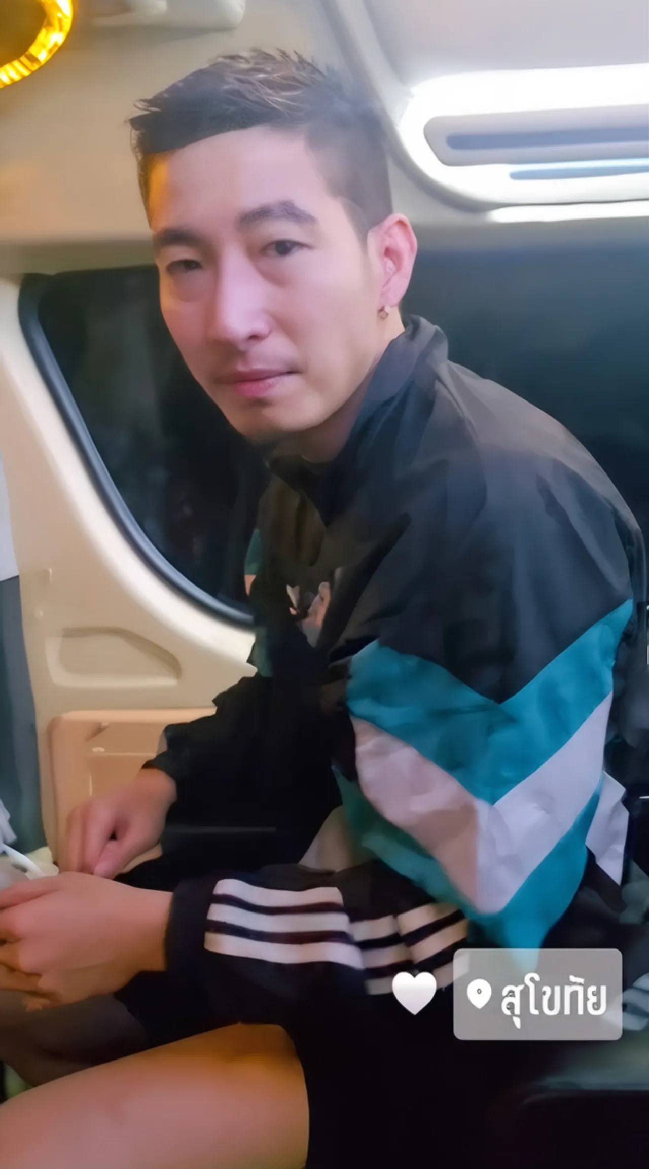 โตโน่ ภาคิน กลั้นน้ำตา ตื้นตันใจ เจอแฟนๆ ส่งความห่วงใยกับคำพูดสุดซึ้ง