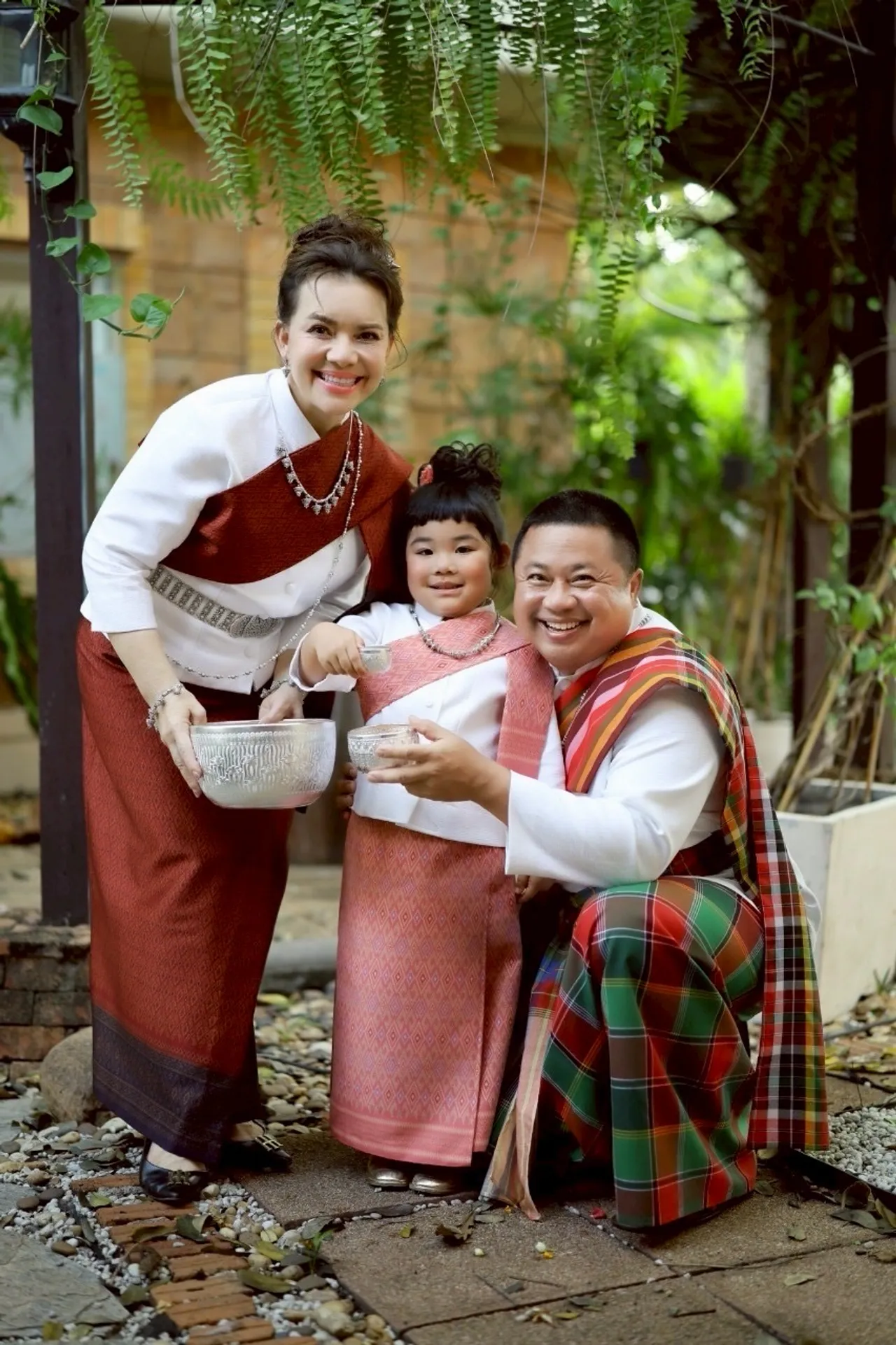 เซอร์ไพรส์ หนูแหม่ม-บ๊อบบี้ เปิดตัวน้องอลิส ลูกบุญธรรมอีกคน น่ารักน่าเอ็นดู