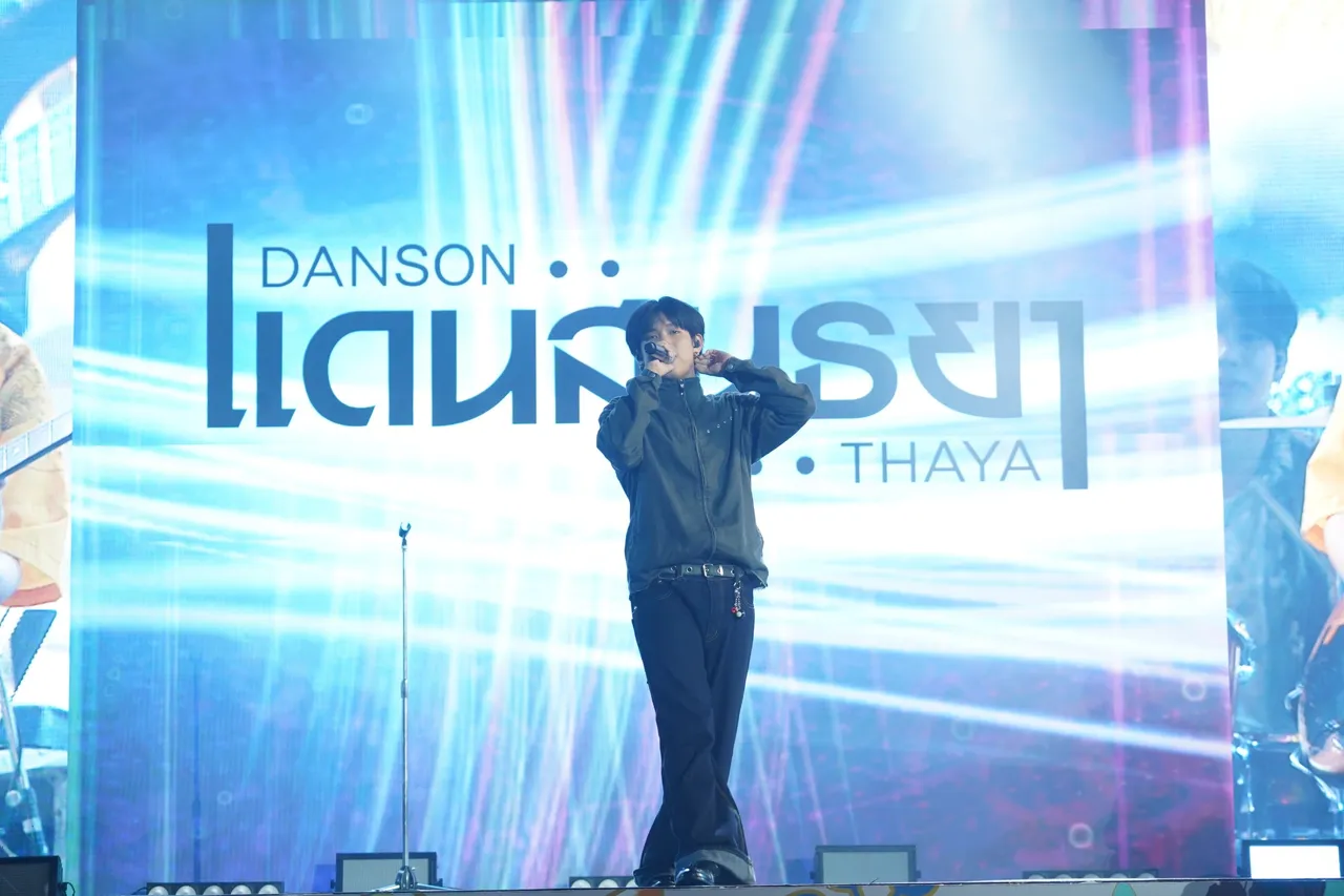 อิงฟ้า–ชาล็อต เจิดจรัสนางสงกรานต์สะกดทุกสายตา แฟนคลับตามส่งกำลังใจล้นหลาม