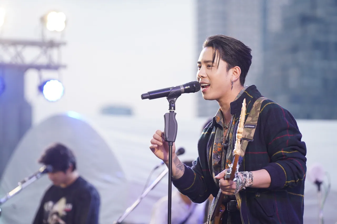 อิงฟ้า–ชาล็อต เจิดจรัสนางสงกรานต์สะกดทุกสายตา แฟนคลับตามส่งกำลังใจล้นหลาม