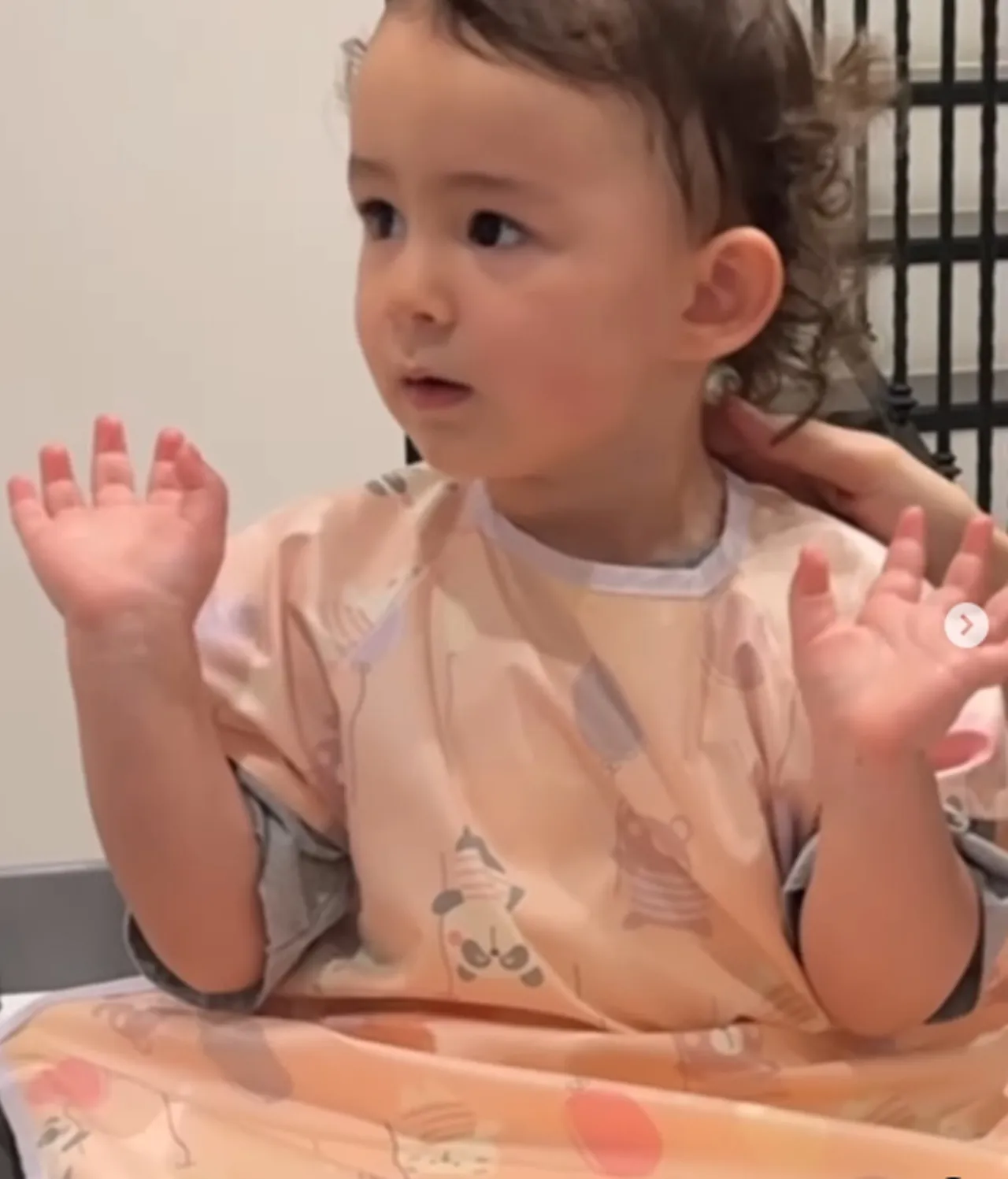 ไอซ์ อภิษฎา ลงคลิปสามีเศรษฐีฝรั่งเศสเล่นกับ น้องเลอา เอ็นดูปะป๊าเจอลูกสาวแกล้ง