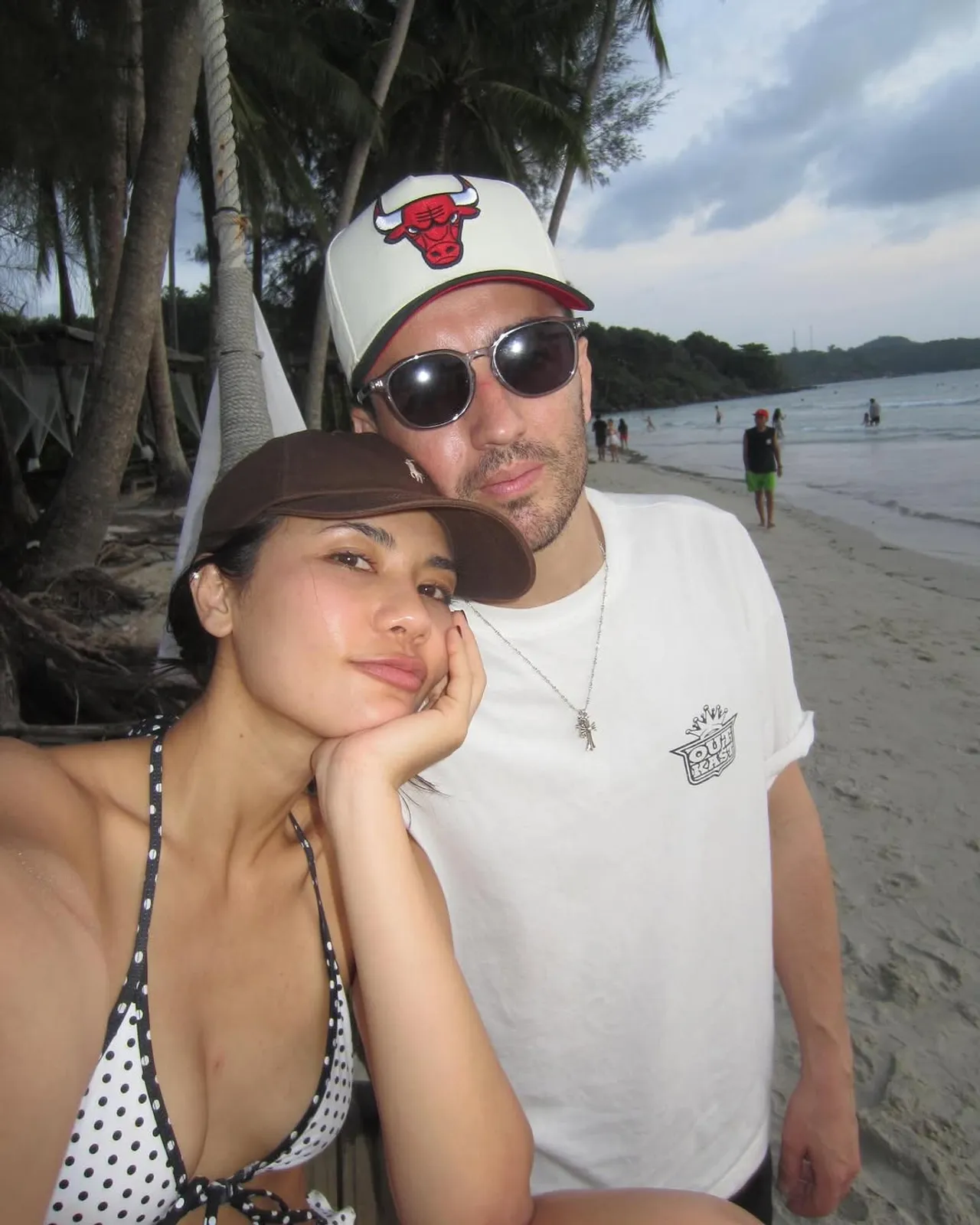 น้ำตาล ชลิตา ควงแฟนหนุ่มฝรั่งเที่ยวทะเล ทริปนี้ทั้งหวานทั้งแซ่บ