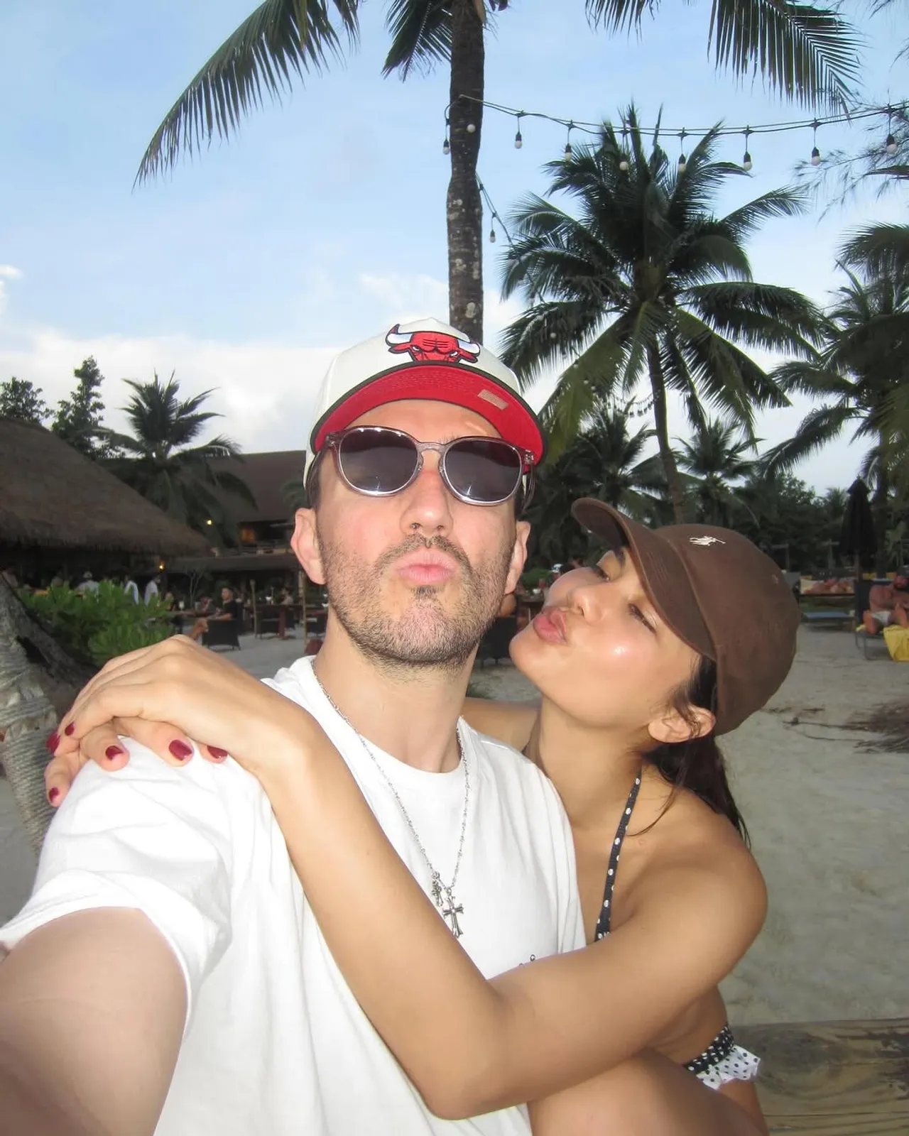 น้ำตาล ชลิตา ควงแฟนหนุ่มฝรั่งเที่ยวทะเล ทริปนี้ทั้งหวานทั้งแซ่บ