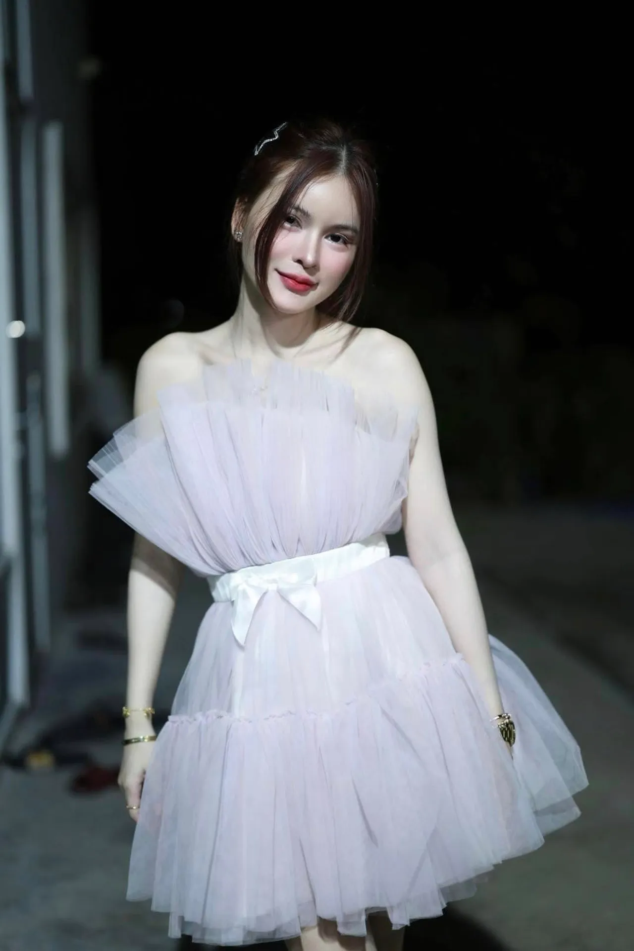 เอ๋ มิรา โพสต์ข้อความเรื่องเงินค่าเสียหาย นายห้างประจักษ์ชัย โผล่คอมเมนต์แบบช็อตฟีล