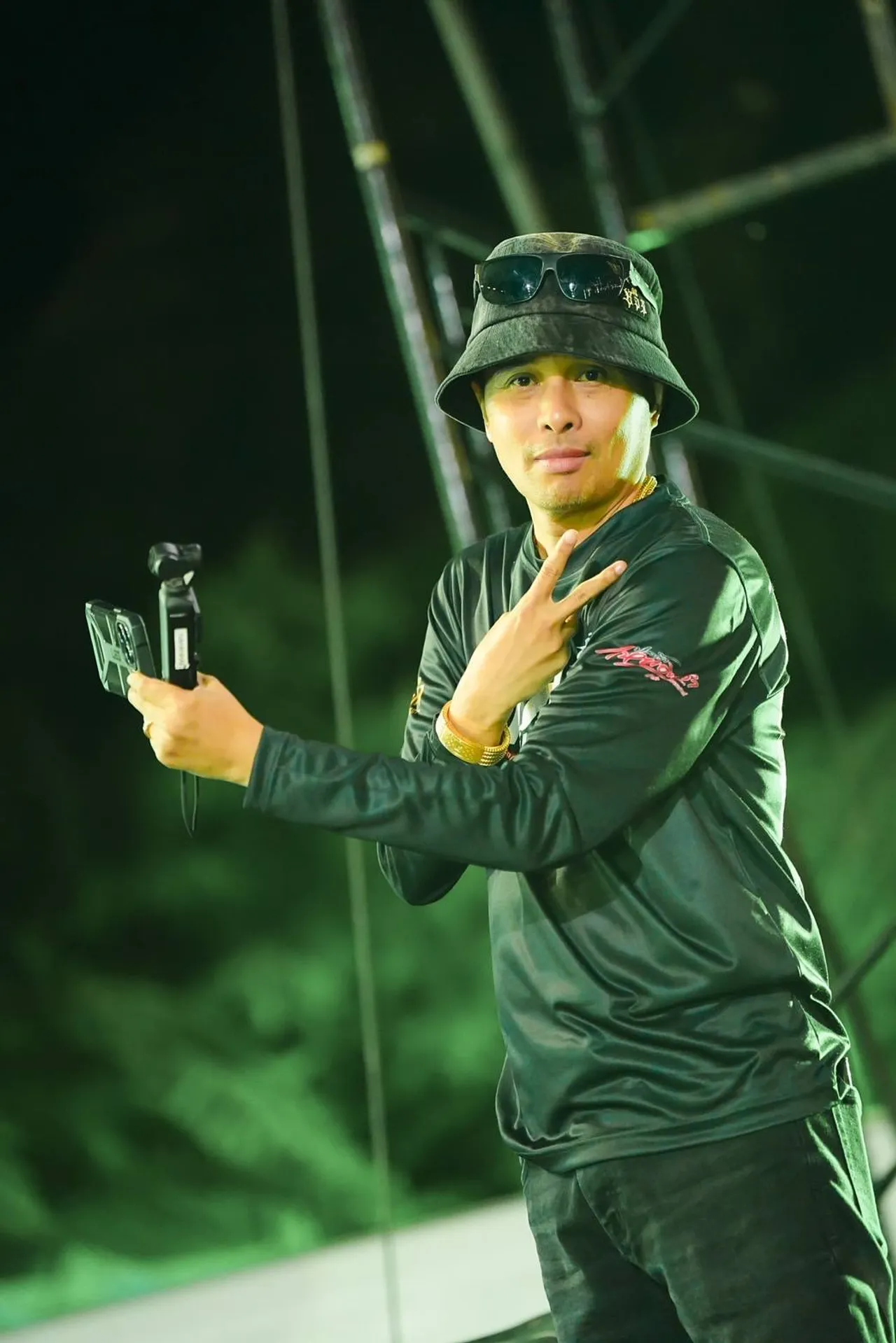 เอ๋ มิรา โพสต์ข้อความเรื่องเงินค่าเสียหาย นายห้างประจักษ์ชัย โผล่คอมเมนต์แบบช็อตฟีล