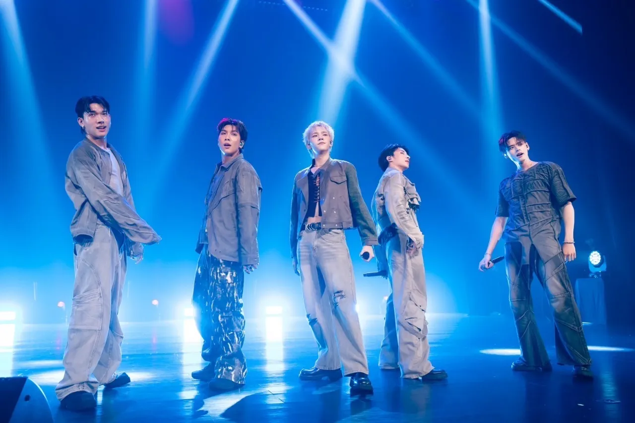 Hello Boysss บุกกัมพูชา เอเชียทัวร์ประเทศเเรกฟินทุกโมเมนต์ ฮอตจัดบัตร Sold Out ทุกที่นั่ง